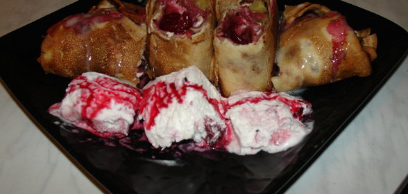 Блинные рулетики с вишней