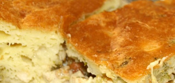 Заливной пирог с курицей и брокколи