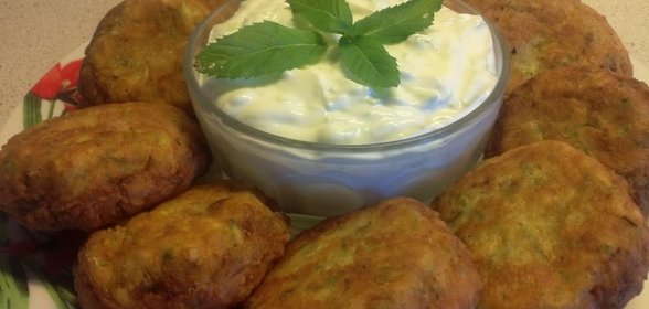 Котлеты из кабачков Κολοκυθοκεφτέδες