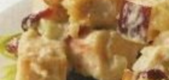 Куриный салат с круассанами