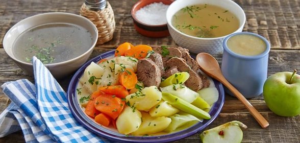 Тафельшпиц с яблочным соусом