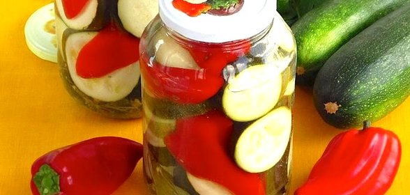 Кабачки, консервированные со сладким перцем