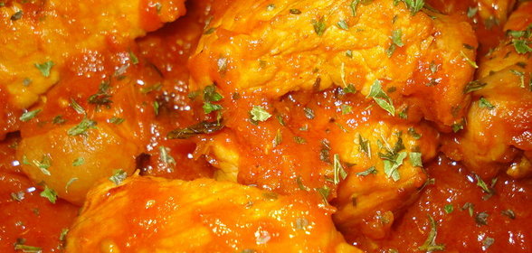 свинина в красном соусе/креаз кокинистос/