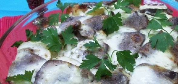 Картофельная запеканка с языком