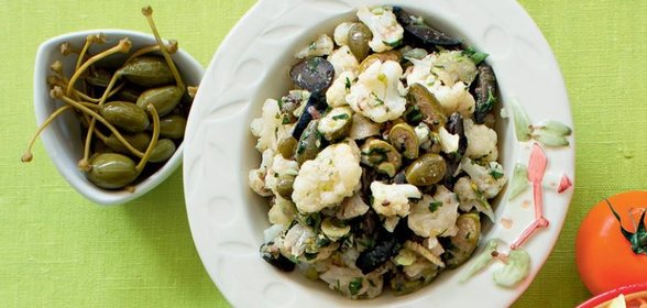 Цветная капуста с маслинами