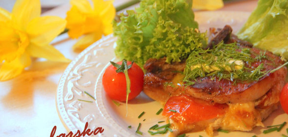 Котлета на косточке с итальянским кармашком