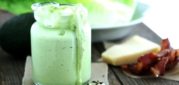 Заправка для цезаря из авокадо