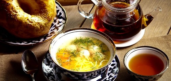 Суп с лапшой и фрикадельками