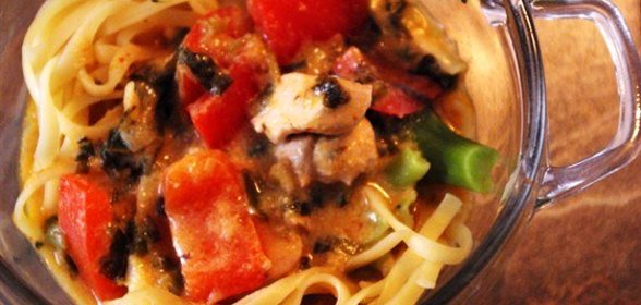 Тайская паста с куриным филе