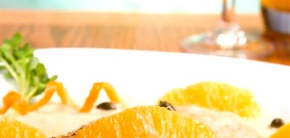 Черный соус с маслом и каперсами