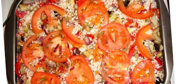 Мясное рагу с перцем, помидорами и баклажанами