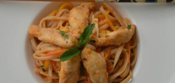 Лапша-удон с курицей