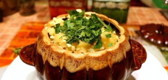 Чанахи из курицы в горшочках