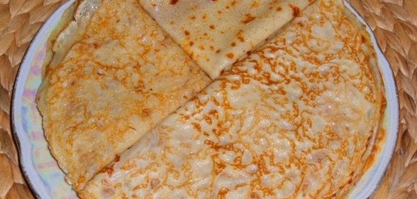 Тонкие ванильные блинчики