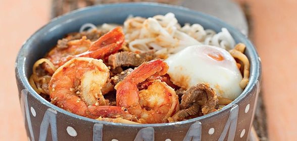 Ми бандунг муар, лапша с морепродуктами