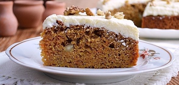 Морковный пирог с орехами