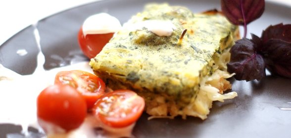 Пирог с белокочанной и брюссельской капустой