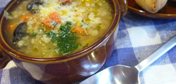 Густой овощной суп с перловкой ( Perlgraupeneintopf)