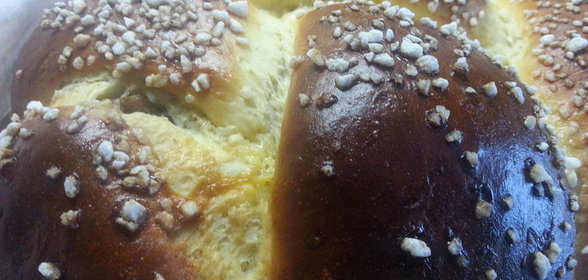 ХАЛА שנה טובה с финиками, миндалём и яблоками