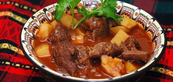 Гуляш из мраморной говядины