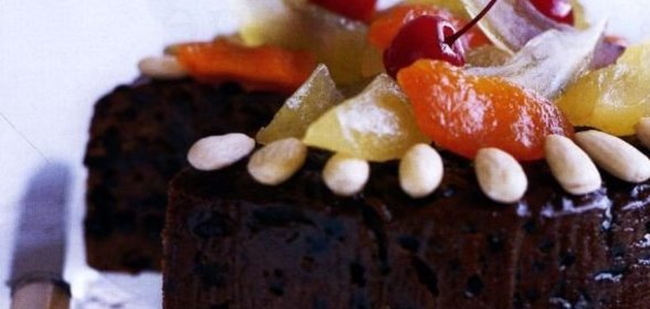 Неаполитанская пицца с окороком, салями и анчоусами