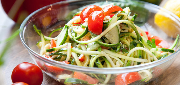 Салат из помидоров и сыра