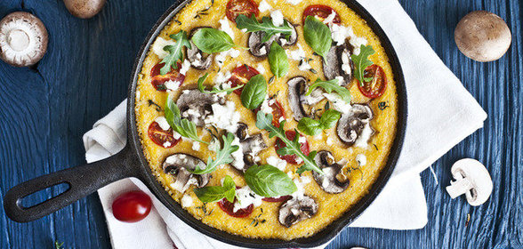 Полента с грибами и помидорами черри