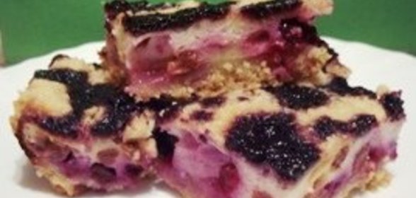 Пирог-крошка с творожно-ягодной начинкой Клякса