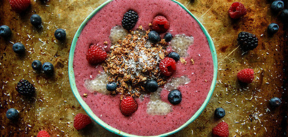 Каша из тапиоки с ягодным пюре