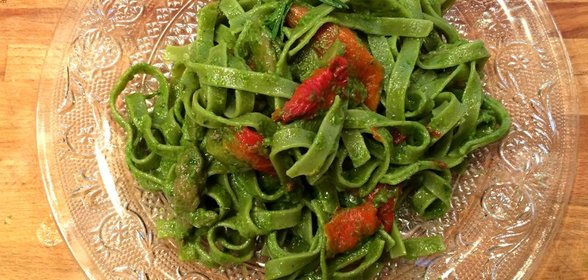 Тальятелле с травяным маслом и запеченными овощами