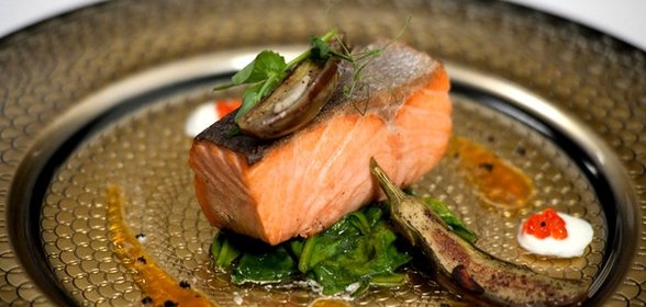 Семга со шпинатом