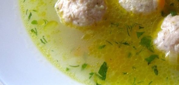 Суп с фрикадельками, овощами и пшеном