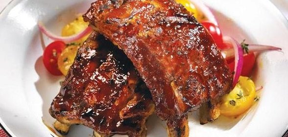 Свиные ребрышки в чесночно-горчичном соусе