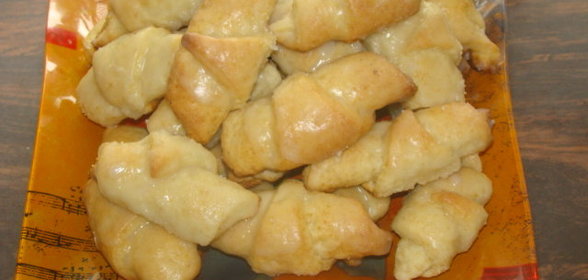 Рогалики творожные в сахарной глазури(вариант)