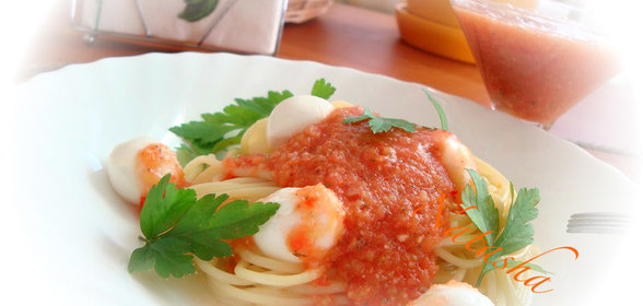 Живой соус к спагетти с моцареллой