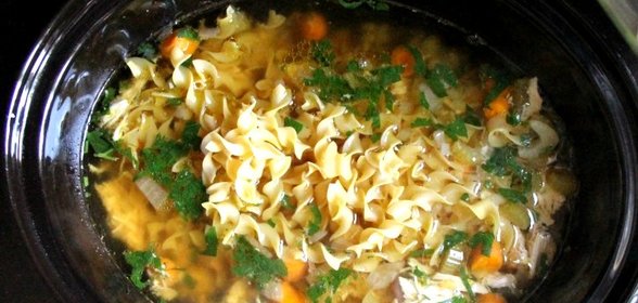Куриный бульон с вермишелью