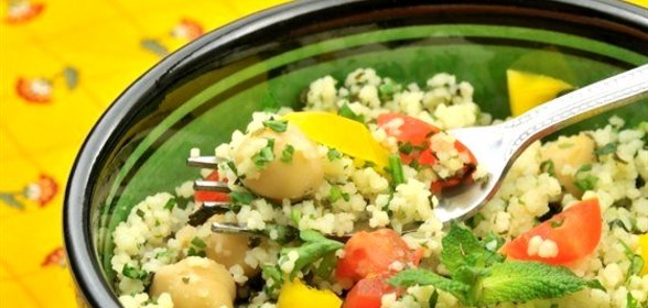 Кускус с овощами и курицей