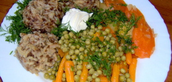 Печень гусиная, тушеная с рисом