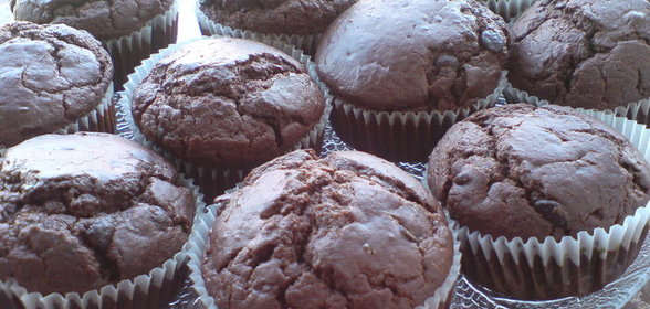 Шоколадные кексы или Muffins al cioccolato con alchechenge/почти как у Луки Монтерсино