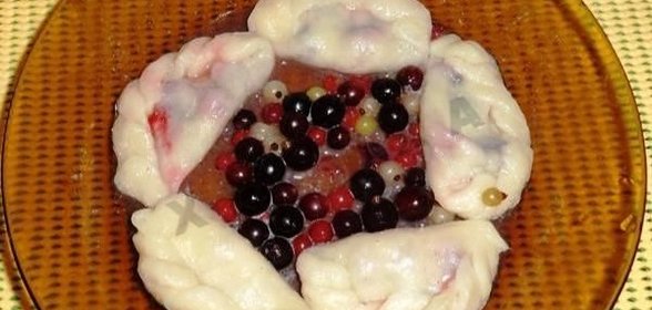 Вареники со смородиной