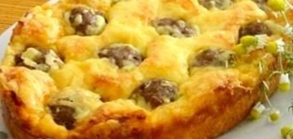 Пирог с фрикадельками