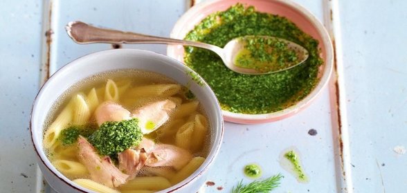 Куриная лапша в новом стиле с песто из укропа