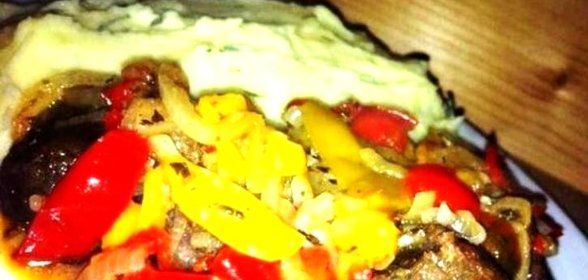 Гуляш из козлятины