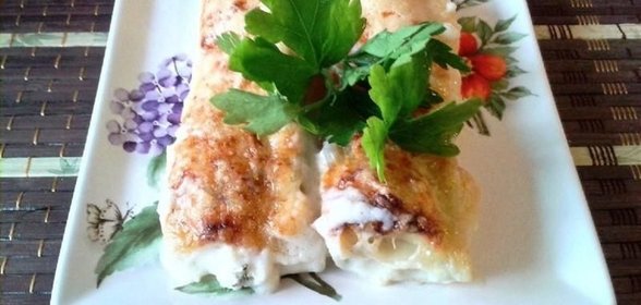 Каннеллони под соусом бешамель с рикоттой и шпинатом