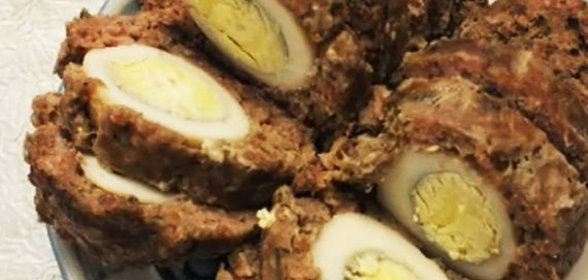 Котлеты мясные с яйцом Бычий глаз