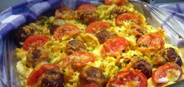 Сырные шпетцле с фрикадельками