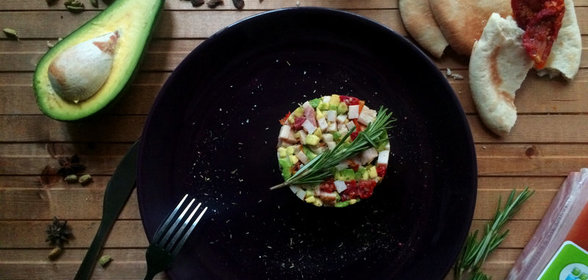 Тартар с вялеными томатами и корейкой ТМ Окраина