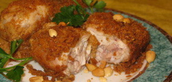 Курочка в арахисовой корочке по-алжирски