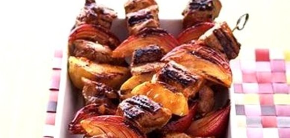 Шашлык барбекю из свинины и яблок