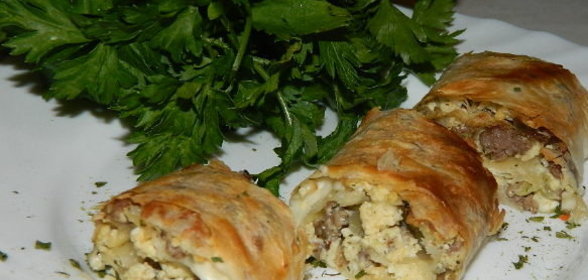 Роллы с мясом на завтрак
